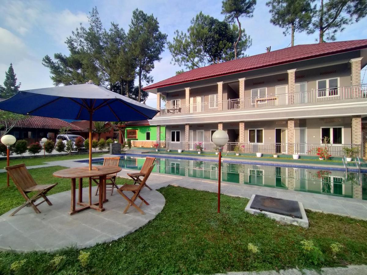 Villa Batu Tua Puncak Mitra Reddoorz Bogor Luaran gambar