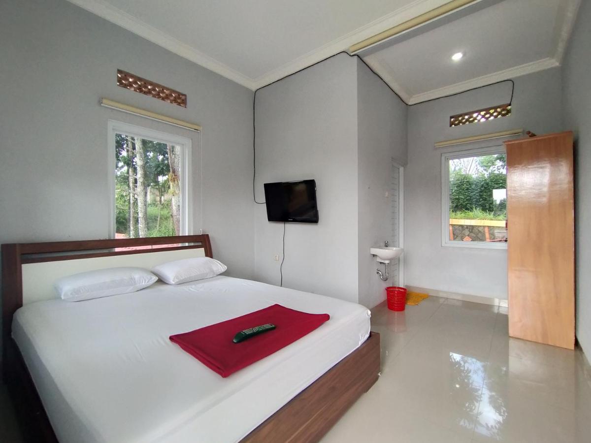 Villa Batu Tua Puncak Mitra Reddoorz Bogor Luaran gambar