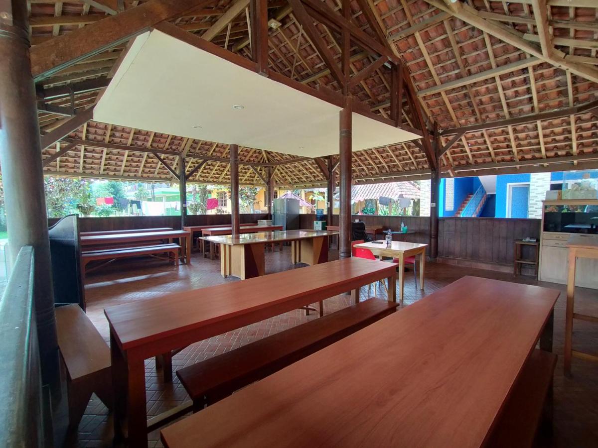 Villa Batu Tua Puncak Mitra Reddoorz Bogor Luaran gambar