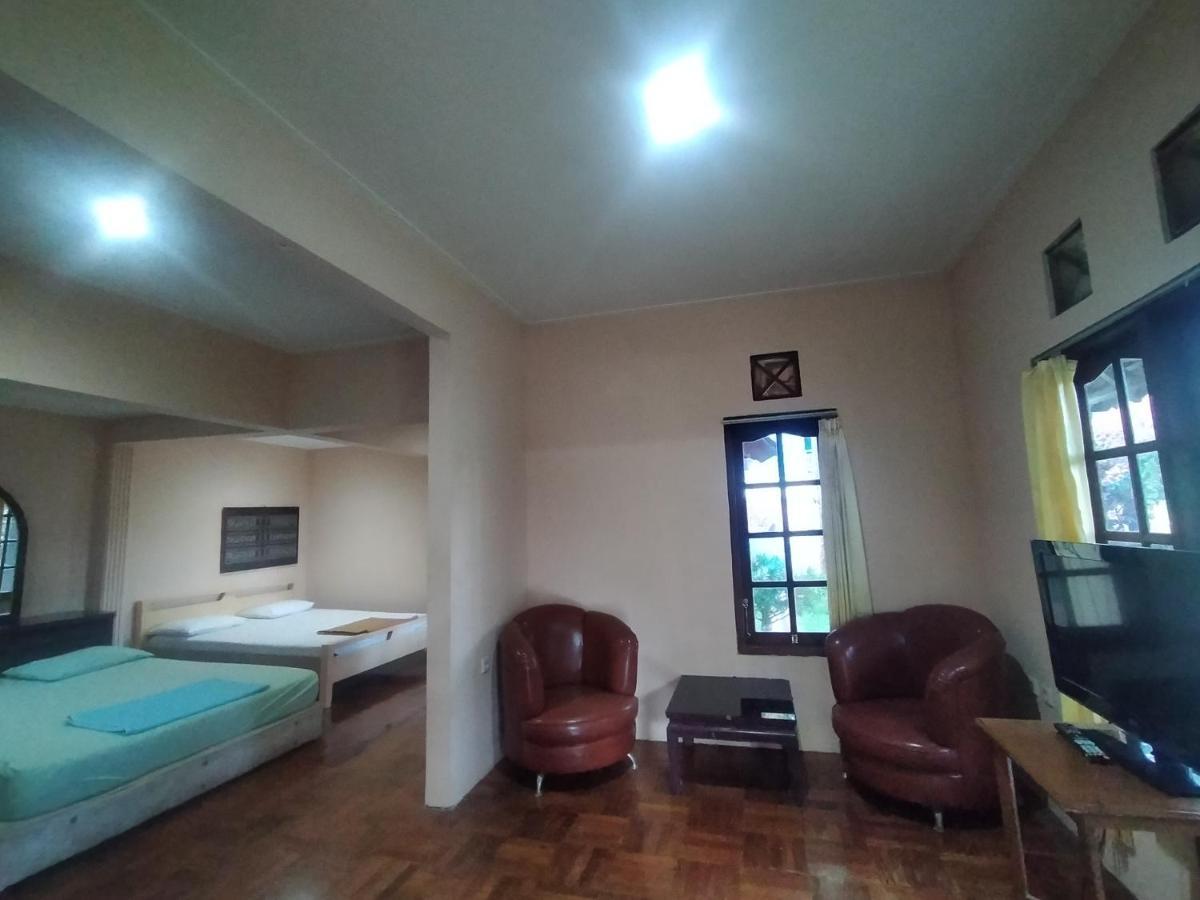Villa Batu Tua Puncak Mitra Reddoorz Bogor Luaran gambar
