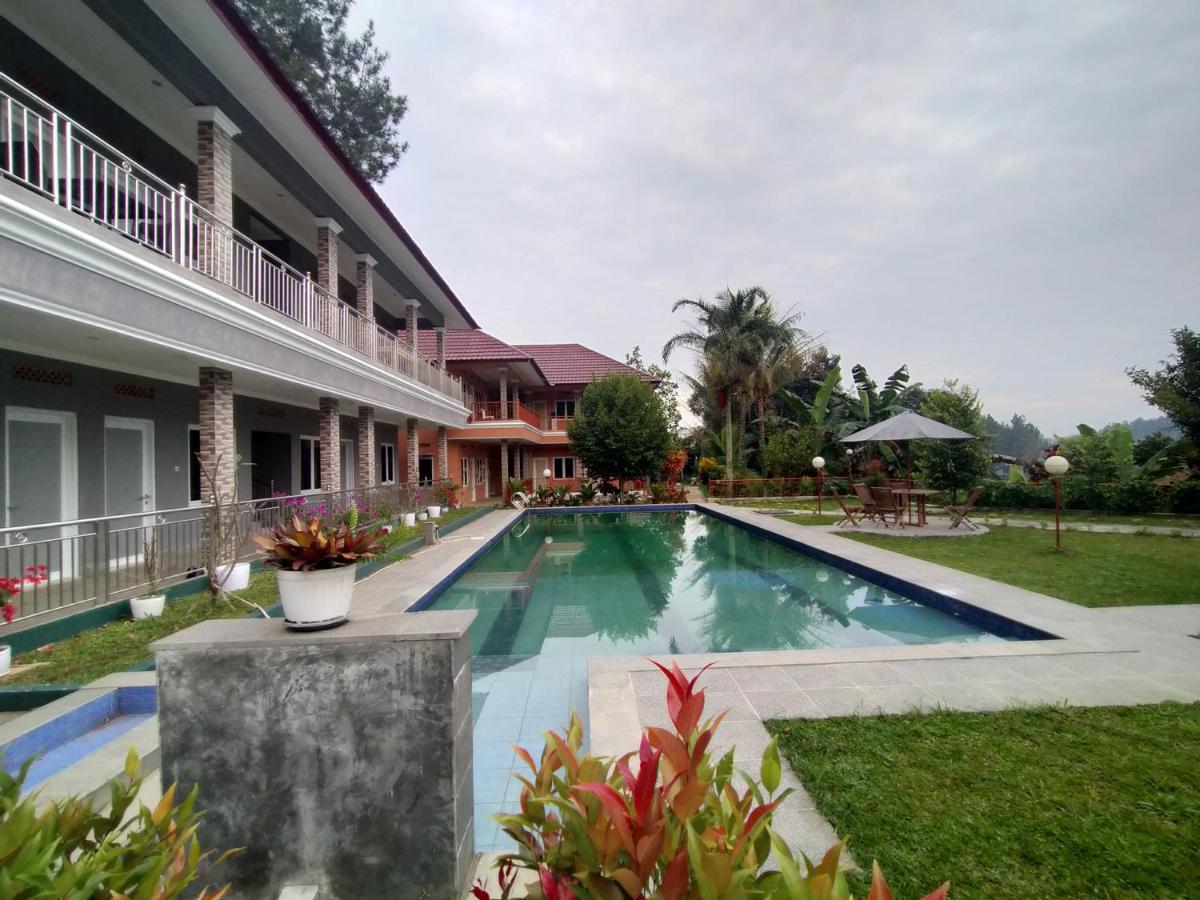 Villa Batu Tua Puncak Mitra Reddoorz Bogor Luaran gambar